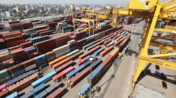 美元走强提振航运公司(Shipping Corp .， Apex)盈利